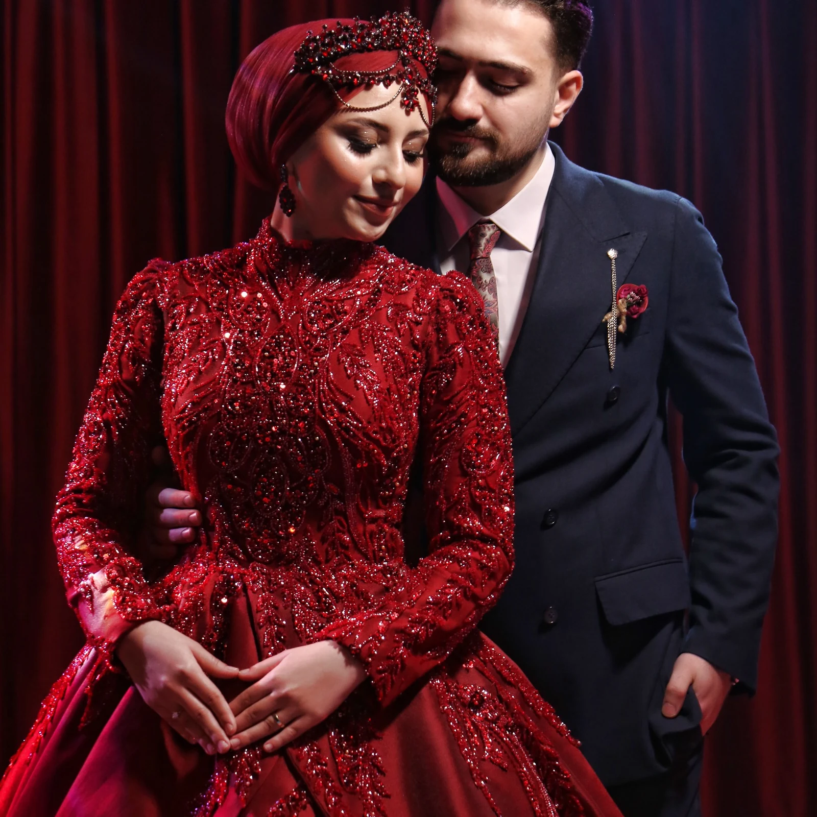 Banquet Deluxe’de kına gecesinde çekilmiş çift portresi
